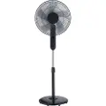 Midea - Gulvvifte 3 hastigheder og fjernbetjening, sort - Ventilatorer & luftfugtere - - Homeroom