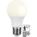 Star Trading LED-pære rørelsesensor E27 8,3W 2700K 806 lumen 357-09 Modsvarer: N/A
