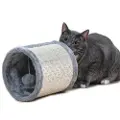 Pet Toys Kattelegetunnel 21x19 cm med kradsefunktion og blødt plys