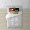 Play Fabrics Nordisk Pudebetræk Med Hogwarts-skjoldknapper Til 135/140 220x240 Cm