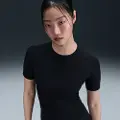 Nike Kortærmet Nike Zenvy Dri-FIT-top i rib til kvinder - sort