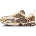Nike Vomero 5-sko til større børn - brun