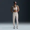 Nike 24.7 ImpossiblySoft Dri-FIT-joggers med mellemhøj talje til kvinder - brun