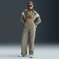 Nike Vævede Nike Windrunner-bukser med høj talje og åben kant til kvinder - grøn
