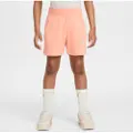 Nike Sportswear Club Fleece-shorts (13 cm) i french terry til større børn (piger) - Orange