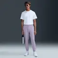 Nike Primary Fleece Dri-FIT UV Performance-joggers til mænd - lilla