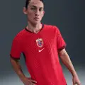 Nike Norge 2025 Match Home (kvindehold) Nike Dri-FIT ADV Authentic-fodboldspillertrøje til mænd - rød