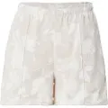 Nike Sportswear Chill Terry-shorts i french terry med print og mellemhøj talje til kvinder - brun