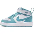 Nike NikeCourt Borough Mid 2-sko til babyer/småbørn - hvid