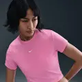 Nike Kort, maskinstrikket Nike Sportswear Chill-T-shirt til kvinder - Pink