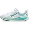 Nike Vomero 18-løbesko til vej til større børn - hvid
