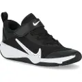 Nike Omni Multi-Court-sko til mindre børn - sort