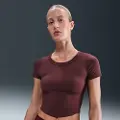 Nike Kort Nike One Fitted Dri-FIT-top med korte ærmer til kvinder - rød