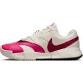Nike NikeCourt Lite 4-tennissko til grusbane til kvinder - brun