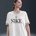 Nike Sportswear-jerseytrøje med V-hals til kvinder - hvid