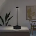24hShop Sort bordlampe med 3 lysstyrkeniveauer og touch-kontrol