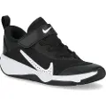 Nike Omni Multi-Court-sko til mindre børn - sort