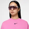 Nike Limitless Shield-solbriller med spejlglas - lilla