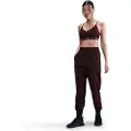 Nike Justerbar Nike Indy-sports-bh med indlæg og let støtte til kvinder - rød