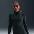 Nike One Fitted Dri-FIT-jakke med lynlås i fuld længde til kvinder - grøn