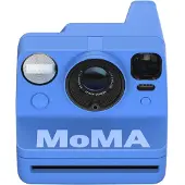 Polaroid Now Gen 3 MoMa Edition, Blå, 40 mm, Automatisk, USB Type-C, 448 g, 94 mm