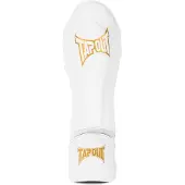 TAPOUT Par Correy Benskinner