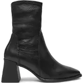 Vagabond SHOEMAKERS Støvletter 'Hedda' sort