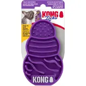 Kong Licks Kitty