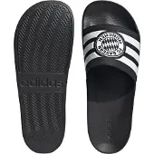 Adidas Pantoletter 'Adilette Bayern Munich' sort / hvid