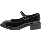 Friends Like These Pumps sort