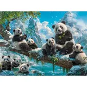Castorland Pussel 2000 Pandas' Winter Fun
