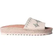 Toni pons Lili Sandaler