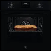 Electrolux 300 SurroundCook Varmluftsovn COB410K