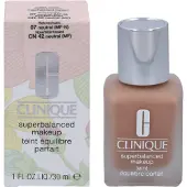 Clinique Superbalanced 07 Stay Nat Makeup-base