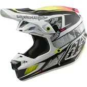 Troy Lee Designs Se5 Carbon Lined Up Offroadhjelm