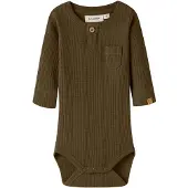 Lil´ Atelier Sparkedragt/Body oliven