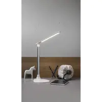 Airam Gina Bordlampe Dæmpbar LED 14W 827/845/860 800lm Hvid/Sølv