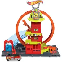 Hot Wheels Toy Car Track Set City Super Loop Fire Station & 1:64 Scale Firetruck Connecs til andre s?t