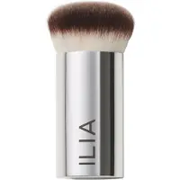 Ilia Brushes Perfecting Buff Pudderbørste 1 stk.