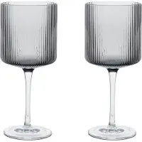 Ferm Living Ripple rødvinsglas 32,5 cl 2-pak Smoked grey