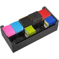GameGenic Kort 'jernbane 500+ d?kboks | Dobbelt ?rmet kortopbevaring til op til 500 standardst?rrelse kort | Premium Acrylic Card Game Arrang?r med 4 aftag