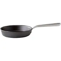 Kockums Jernverk Kockums stegepande kulstål ergonomisk håndtag ø24 cm