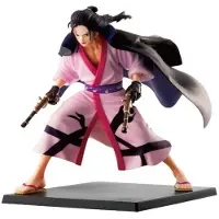 Banpresto One Piece De Ni Røde Skjolde Er Her Izou-figur 10 Cm