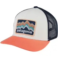 Patagonia - Børnetøj - K's Trucker Hat Ridge Rise Stripe Coho Coral til Unisex - Hvid
