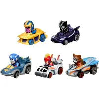 Hot Wheels Forundring Sæt Af Fem Metalliske Biler Med Figurer Som Piloter
