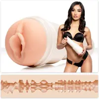 Fleshlight Girls Emily Willis Squirt Vagina