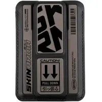 Usorteret SKINARMA Kira Kobai tegnebog Mag-Charge Grip Stand gunmetal