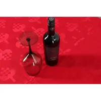Nordstrand Rund juledug - Ø180 cm - Rød damask dug - Jacquardvævet juledug med julehjerter - Rød tekstildug - Dug til rundt bord