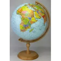 Zachem Globus 320 politisk