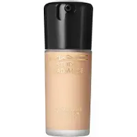 M.A.C Studio Radiance Serum Foundation